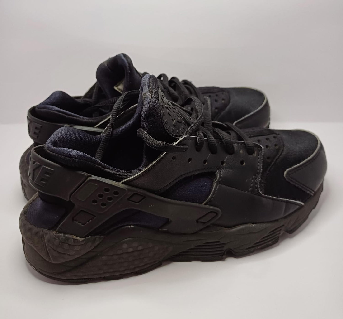 Nike Air Huarache Triple Black