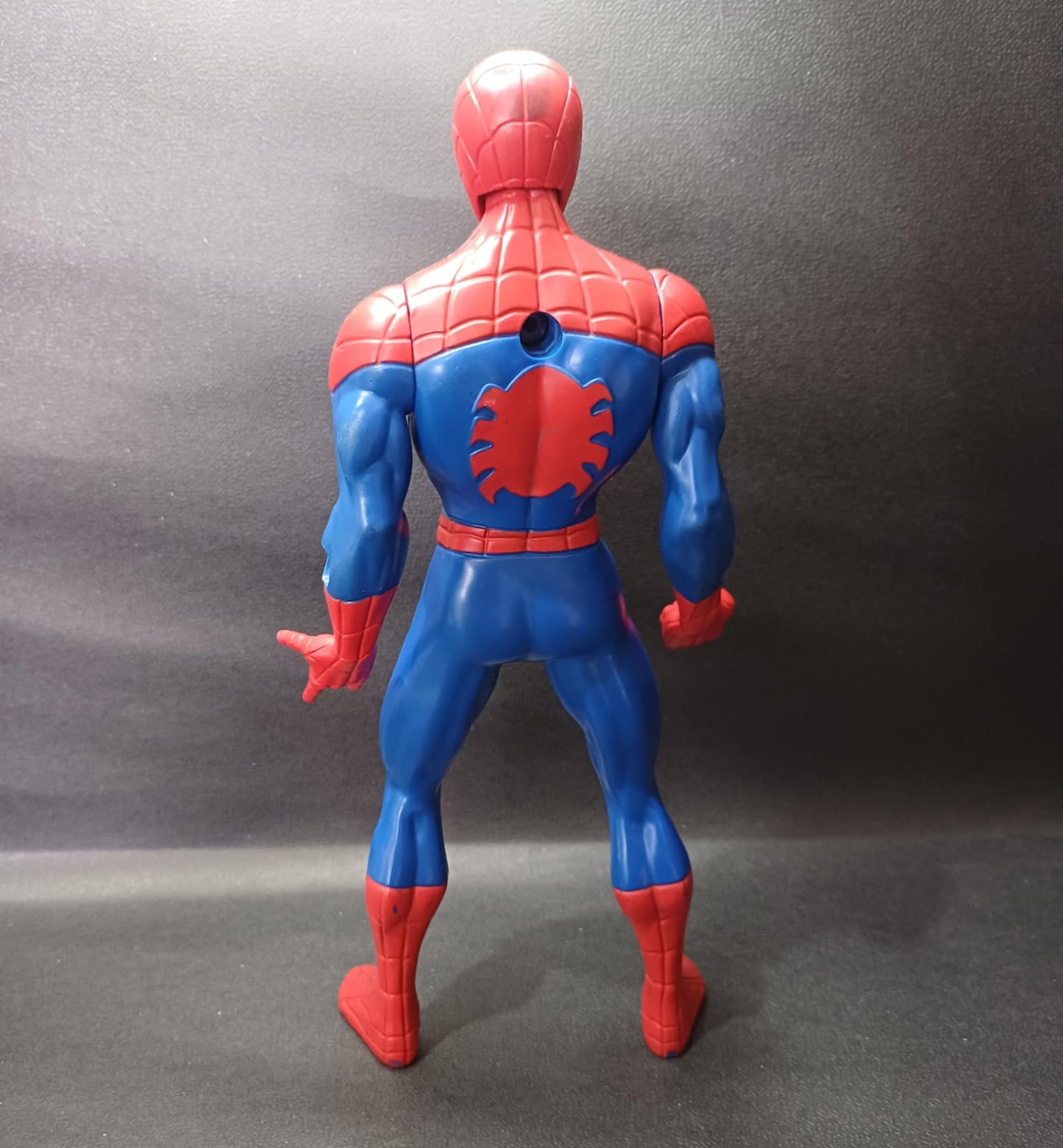 Figura de Spider-Man y Carritos de Metal